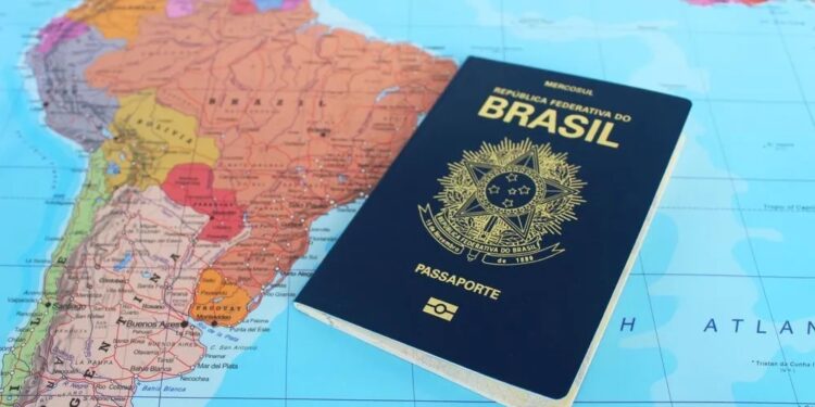 PF restabelece sistema online para agendamento de emissão do passaporte