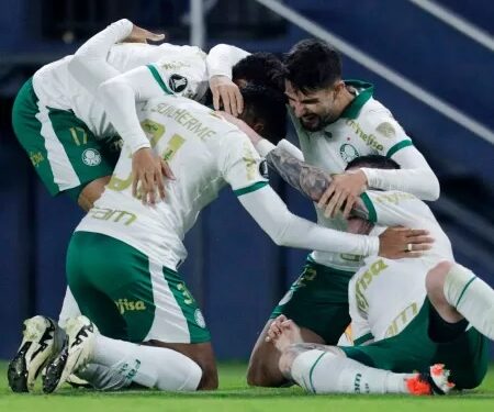 Joia marca nos acréscimos, e Palmeiras tem virada heroica sobre o Del Valle