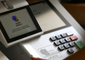 Parlamentares ficam impedidos de participar do pleito deste ano caso façam a migração de partido a partir de amanhã Marcelo Camargo/Agência Brasil