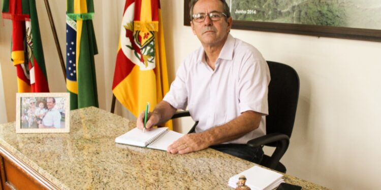 Paulo Renato Cortelini conseguiu 53,22% dos votos na eleição suplementar de 2024
Divulgação/Prefeitura de São Francisco de Assis