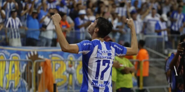 Paysandu saiu na frente do Remo na final do Campeonato Paraense
Oswaldo Forte/Fotoarena/Estadão Conteúdo