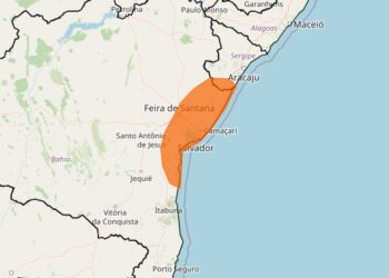 O Instituto Nacional de Meteorologia (Inmet) alerta de perigo de chuvas intensas em Salvador (BA) e região nesta segunda-feira (8). Reprodução / Inmet
