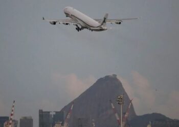 Voa Brasil: veja como vai funcionar e quem terá direito às passagens mais baratas