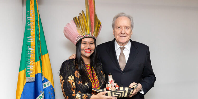 Governo do Tocantins alinha com o Ministério da Justiça ampliação do acesso de comunidades tradicionais aos seus direitos