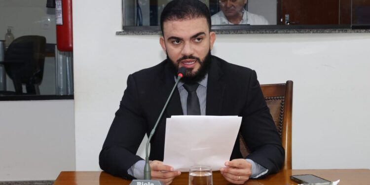 Léo Barbosa solicita a iluminação da Ponte da Amizade e a recuperação asfáltica de trechos das rodovias TO-342 e TO-164