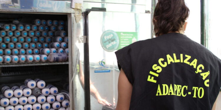 Adapec alerta lojas agropecuárias sobre a proibição de comercialização, armazenamento e uso de vacina contra febre aftosa