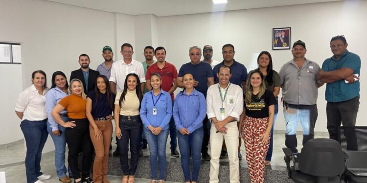 Equipe do Coesa durante reunião em Paraíso do Tocantins - Foto: Divulgação