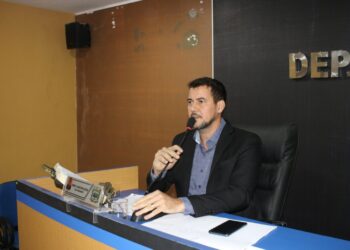 Lucas de Lucca pede colocação de postes até Unidade Cerrado da UFT