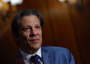 Após reunião com equipe econômica, Lula vai anunciar novas medidas para o RS, diz Haddad