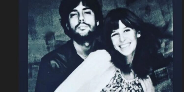 Um ano após a morte de Rita Lee, Roberto de Carvalho faz homenagem: “Até sempre”