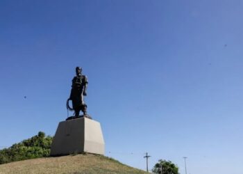 Estátua do Laçador, localizada na avenida dos Estados, em Porto Alegre Pedro Piegas / PMPA