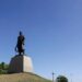 Veja antes e depois da Estátua do Laçador, ponto turístico de Porto Alegre