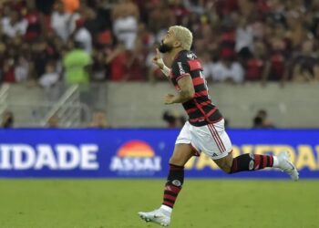Gabigol entrou no segundo tempo da vitória do Flamengo sobre o Amazonas; ele não jogava há cerca de 40 dias DHAVID NORMANDO/CÓDIGO19/ESTADÃO CONTEÚDO