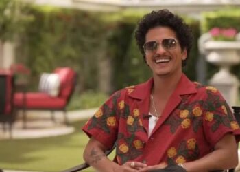 Em entrevista, Bruno Mars falou sobre energia do público brasileiro Reprodução/TV Globo