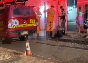 Criança foi levada para a casa da família, no Santo Amaro, mas não resistiu — Foto: Matheus Dias/TV Anhanguera