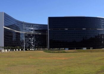 Ação nos prédios Minas e Gerais é inevitável diante da sequência de problemas decorrentes da negligência e má construção dos edifícios, segundo o governo mineiro Gil Leonardi/Imprensa MG