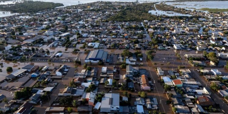 Imagem aérea da cidade de Eldorado do Sul, na região metropolitana de Porto Alegre, durante a enchente no Rio Grande do Sul
Gustavo Mansur/Palácio Piratini