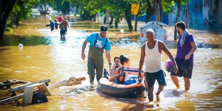 Enchentes no RS trazem risco à saúde mental da população