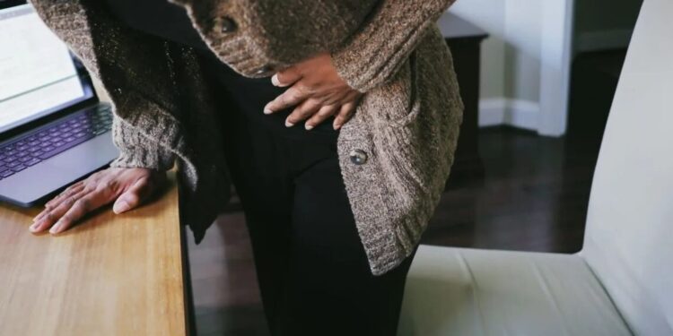 Como aliviar os sintomas da endometriose? Veja 4 dicas