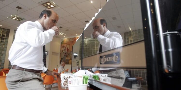 Setor de serviços do Brasil cresce 0,4% em março, diz IBGE