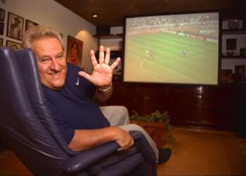 Morre aos 87 anos Washington Rodrigues, o Apolinho, radialista e ex-técnico do Flamengo