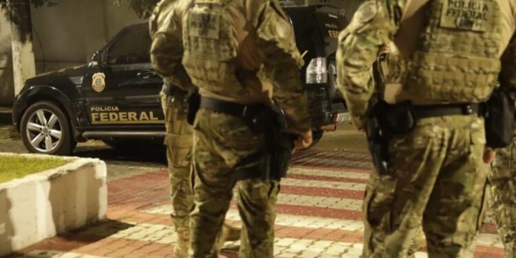 Operação de combate ao crime organizado cumpre mais de 100 mandados de prisão em todo o país