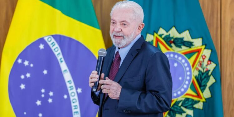 Lula sanciona lei que permite suspensão do pagamento da dívida do RS