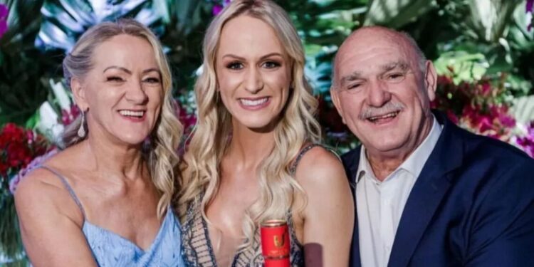 Ivonete Maria Cobalchini, Natália Cobalchini e Artemio, família vítima das chuvas no Rio Grande do Sul
Reprodução/ Redes Sociais