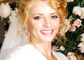 Kátia (Rita Guedes) guarda um grande segredo na trama de "Alma Gêmea" Globo/Márcio de Souza