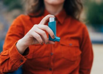 Estudo realizado no Brasil mostra uma alta prescrição da bombinha do tipo SABA, que alivia sintomas de crises de asma, mas cujo uso inadequado e excessivo pode estar relacionada à piora da doença