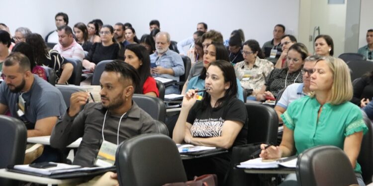 Instituto 20 de Maio investe em aperfeiçoamento de pessoal em busca de um serviços de maior excelência