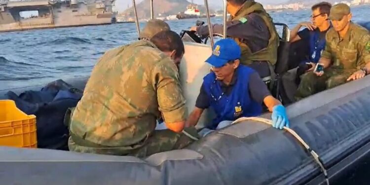 Objetivo é manter segurança radiológica na costa brasileira, com medição do ar e na água
Reprodução/Marinha