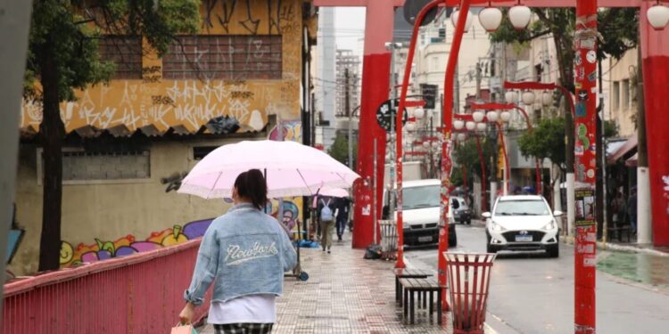 Frente fria deve atingir diversos estados do Brasil no fim de semana