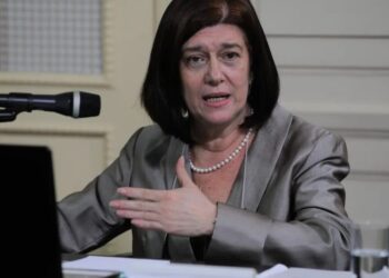 Comitê da Petrobras confirma nome de Magda Chambriard para presidência