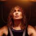 Jennifer Lopez no pôster de "Atlas"
Divulgação/Netflix