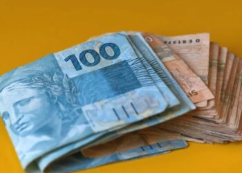 Brasil economizaria R$ 550 bi em dez anos com mudanças nas regras da Previdência, diz estudo