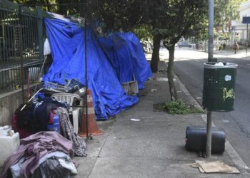 Barracas de moradores em situação de rua em São Paulo Arquivo - Ronaldo Silva/Photopress/Estadão Conteúdo