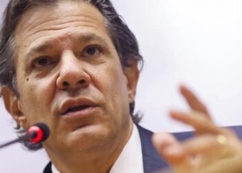 Taxação de blusinhas: Haddad vê assunto polarizado e pede debate técnico