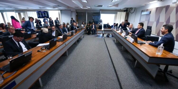 Fim da reeleição será discutido em audiências no Senado