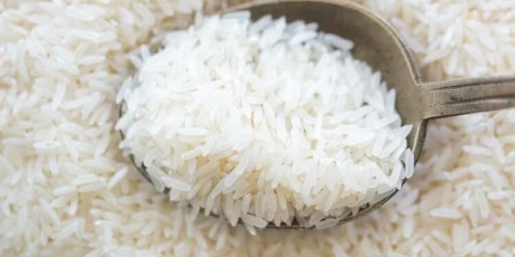 Arroz importado chega em até 40 dias aos supermercados, diz Fávaro