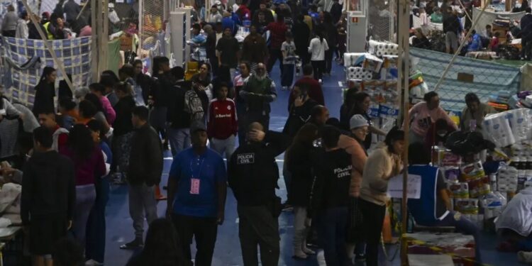 Governo inicia pagamento do Auxílio Reconstrução a famílias afetadas no RS