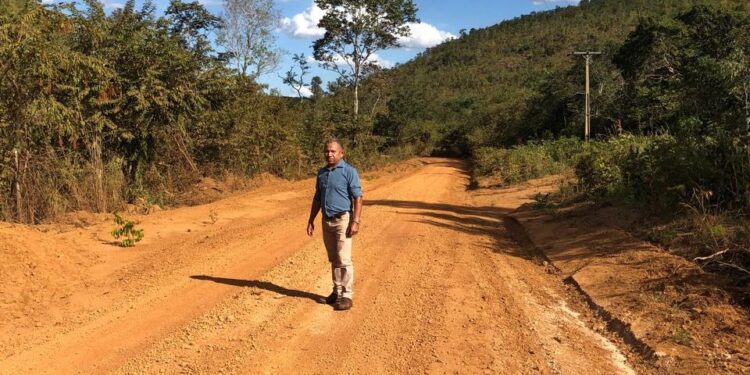 Afonso Tavares agradece a João Alberto por atender seu requerimento