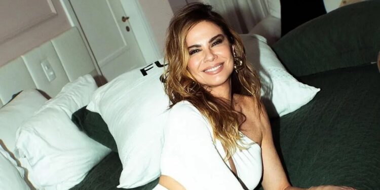 Luciana Gimenez diz que relacionamento aberto “talvez seja o futuro”