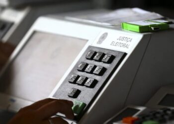 Em toda eleição, os TREs deixam uma reserva de urnas eletrônicas para ser utilizado em caso de substituição