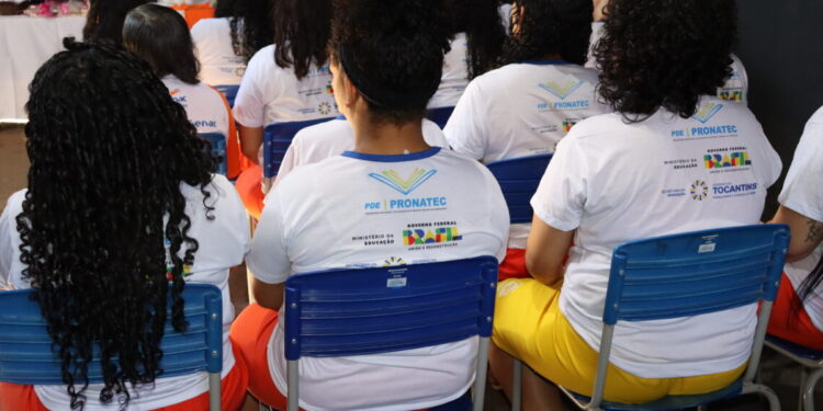 Unidade Penal Feminina de Palmas forma 15 custodiadas no Curso de Assistente Administrativo