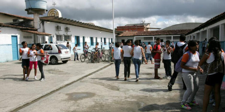 Sobra polarização e faltam planos: por que a Educação não avança no Brasil