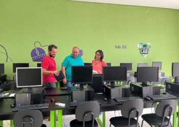 Curso de inclusão digital gratuito com equipamentos recondicionados transforma vidas com qualificação para ampliar oportunidade no mercado de trabalho
