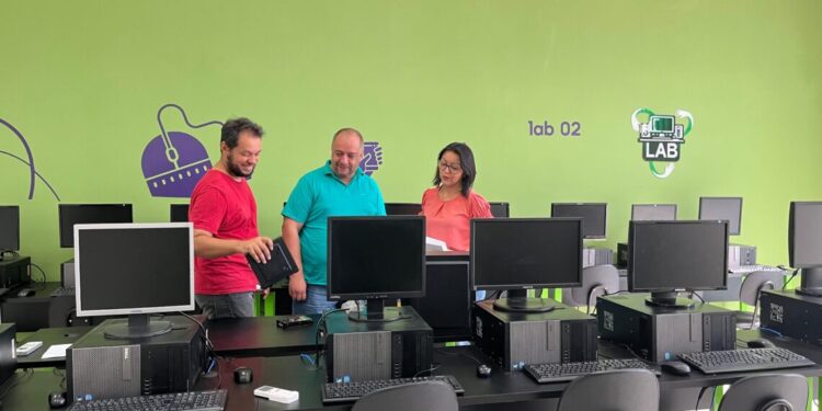 Governo do Tocantins visita iniciativa de logística reversa de aparelhos elétricos e eletrônicos no mapeamento dos resíduos sólidos do Estado