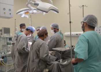 Ao todo, cinco pessoas serão beneficiadas com as doações de fígado, rins e córneas