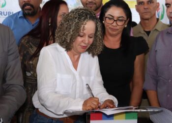 Prefeita Josi Nunes assina protocolo de intenções